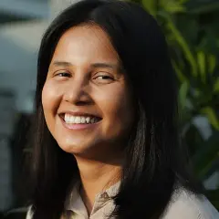 Yunita Siregar sebagai Kaluna Home Sweet Loan