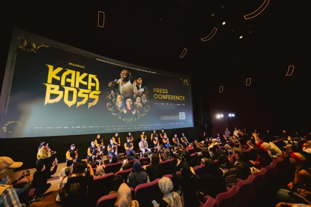 konferensi pers kaka boss