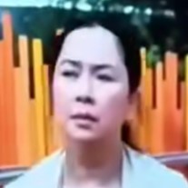 Maya Hasan as Ibu Jonathan