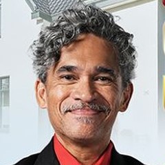 Gilbert Pattiruhu as Papa Gema